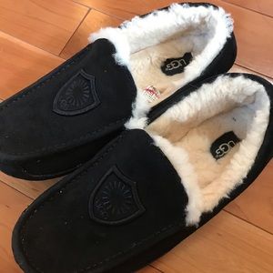UGG Man Moccasins
